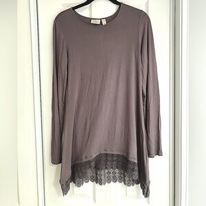 Logo by Lori Goldstein Tee shirt tunic long sleeve bateau neck lace gray XXS